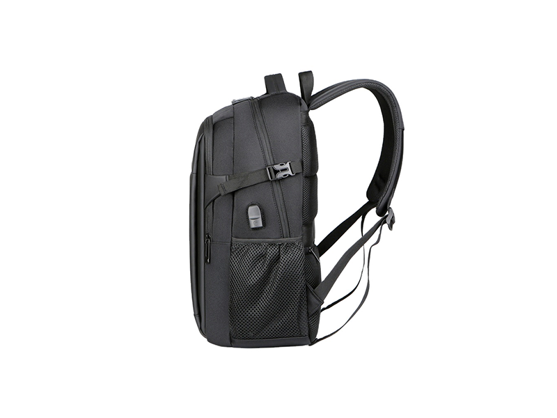 Mochila Ejecutiva WioOne para Portátil 17” Impermeable con Puerto USB - Imagen 3